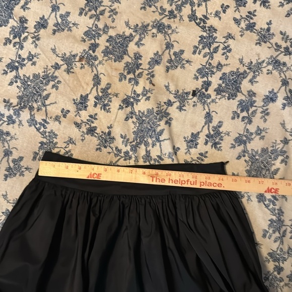 Trina Turk Black Skirt Size 8 - Picture 5 of 6